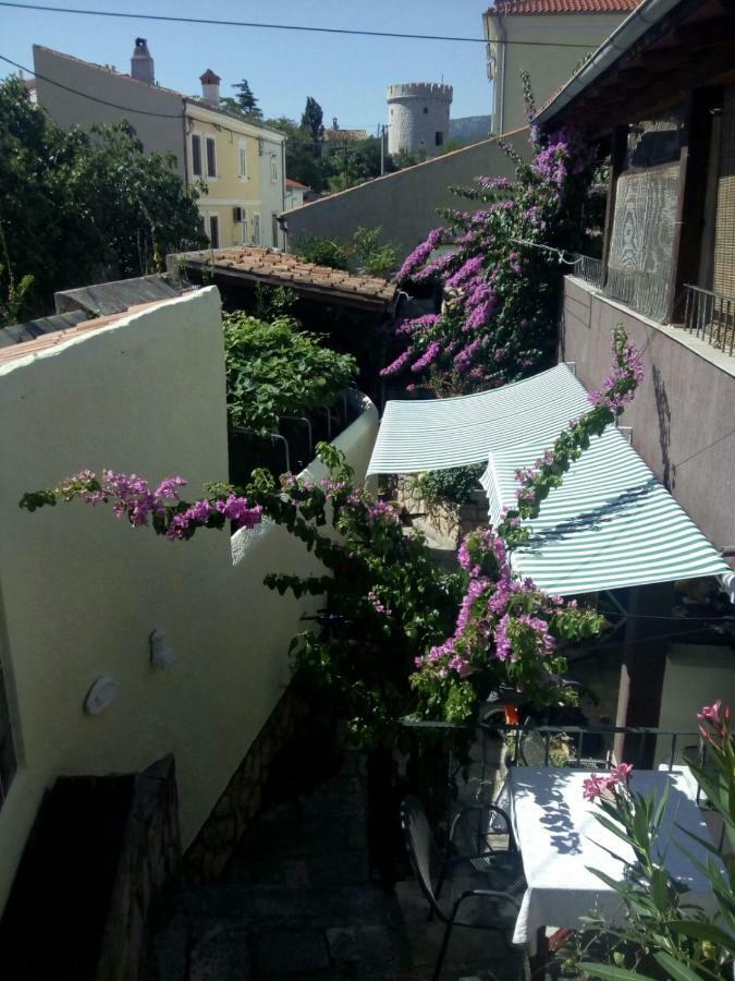 Apartman i Sobe Čule Cres Exterior foto